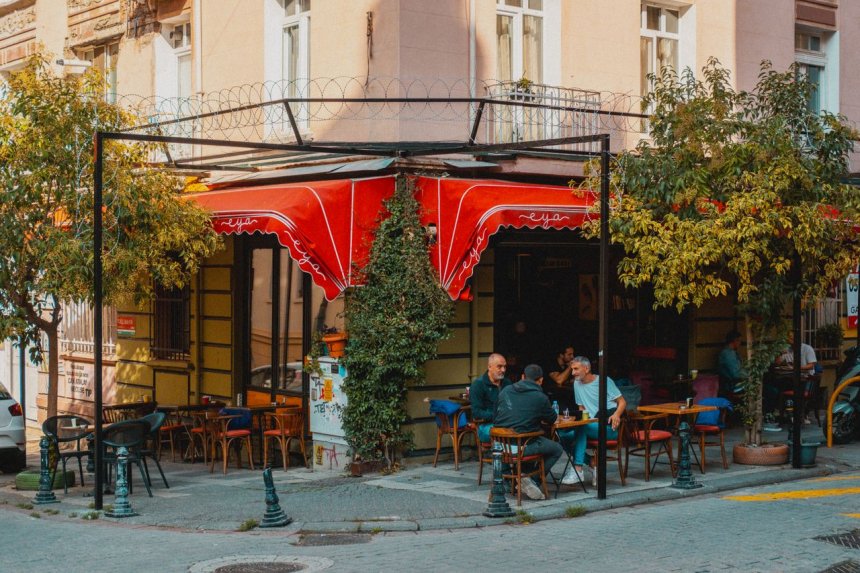İsti Bölüm Aşpazı tələb olunur